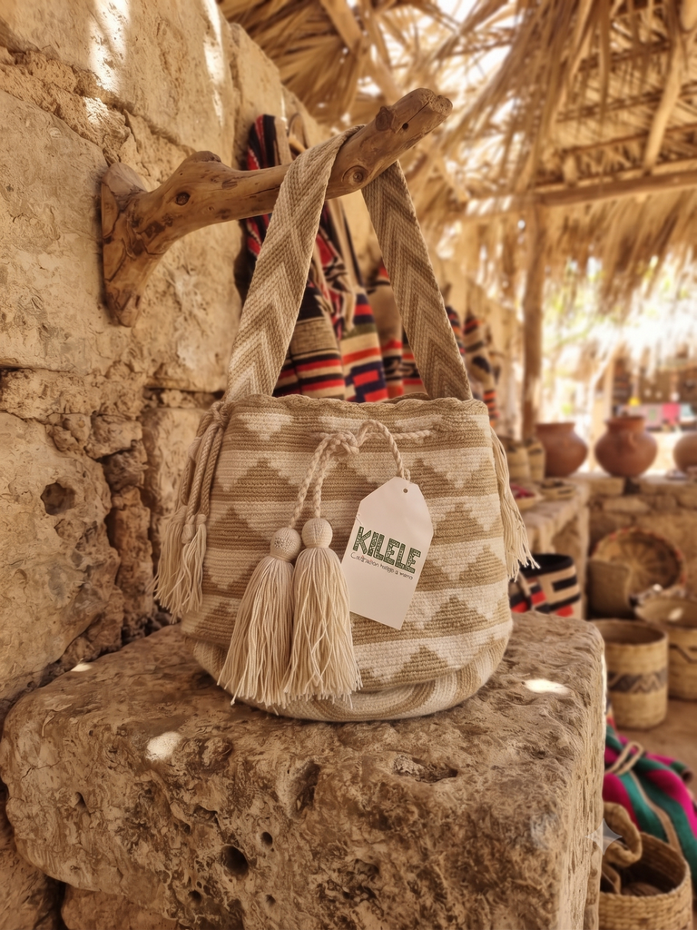 Mochila Wayuu de Alta Gama - Tonos Arena y Crudo